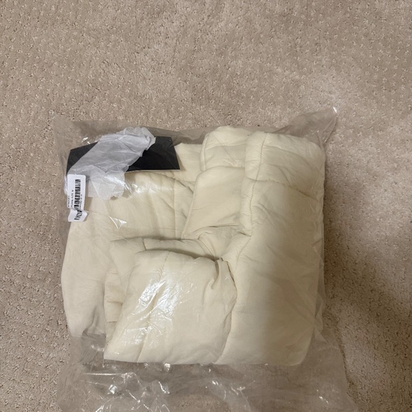 NWT Lulus Cropped Puffer Vest - Picture 5 of 6